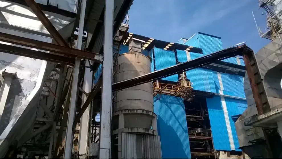 55 TPH EFB-fired boiler with travelling grate at the Saraff Global power plant in Surat Thani, Thailand